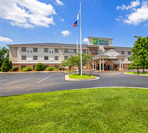 Holiday Inn Express & Suites Rolla Exterior