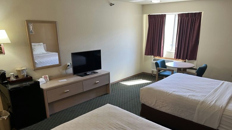 <b>Kings Inn Room</b>. Images powered by <a href="https://www.leonardoworldwide.com/" title="Leonardo Worldwide" target="_blank">Leonardo</a>.