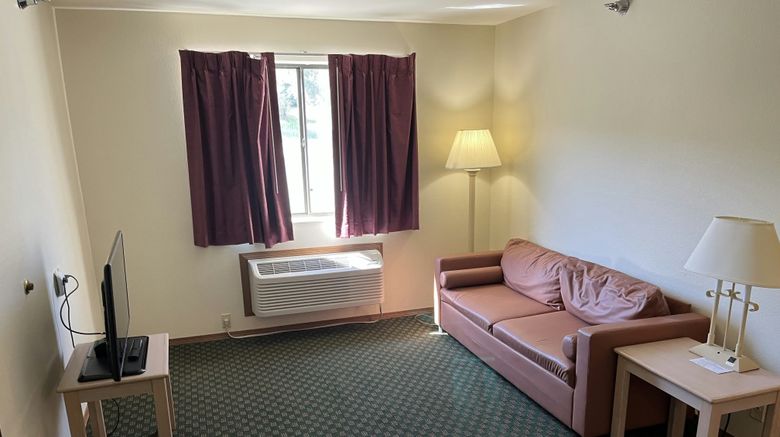 <b>Kings Inn Suite</b>. Images powered by <a href="https://www.leonardoworldwide.com/" title="Leonardo Worldwide" target="_blank">Leonardo</a>.
