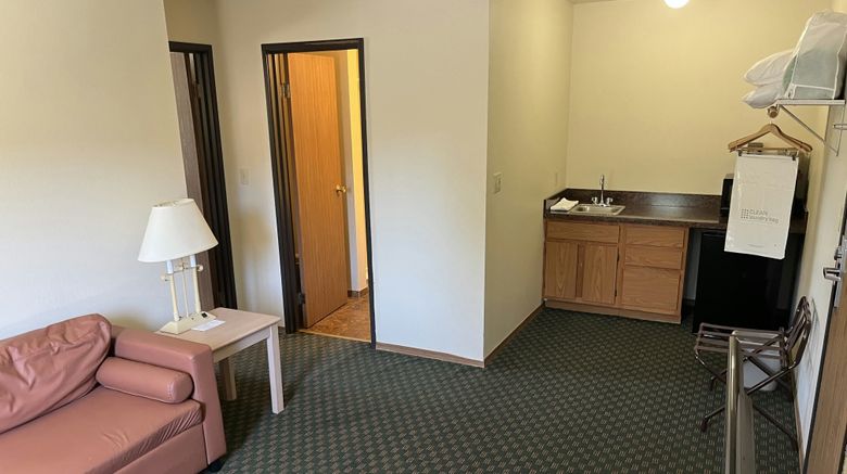 <b>Kings Inn Suite</b>. Images powered by <a href="https://www.leonardoworldwide.com/" title="Leonardo Worldwide" target="_blank">Leonardo</a>.