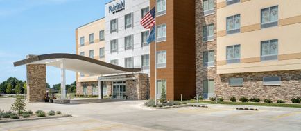 Fairfield Inn & Suites Marriott Exterior