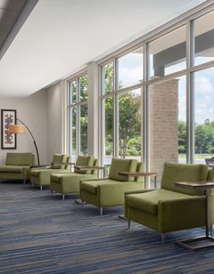 Holiday Inn Express & Suites Staunton