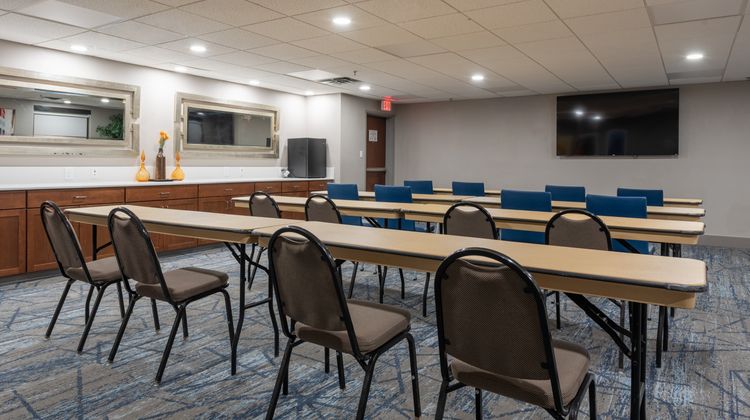 Holiday Inn Express Hotel & Suites Meeting