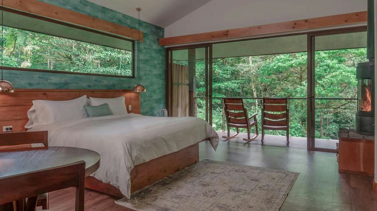 El Silencio Lodge and Spa Room