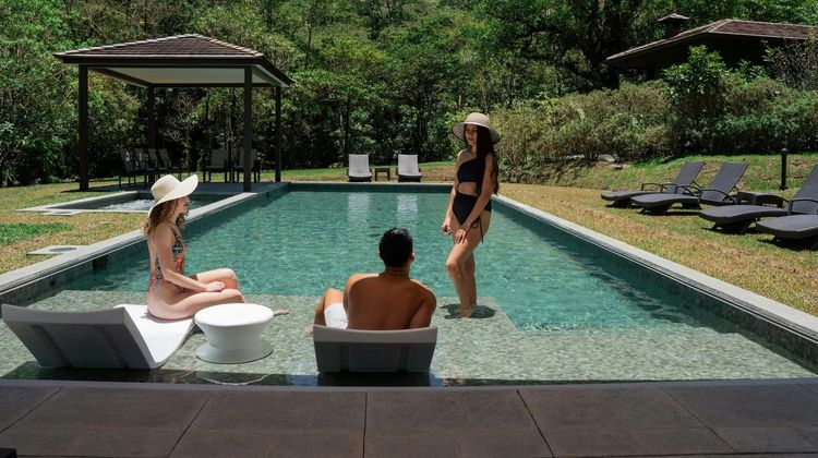 El Silencio Lodge and Spa Pool