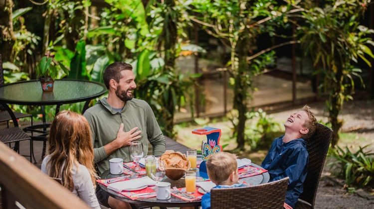 El Silencio Lodge and Spa Restaurant