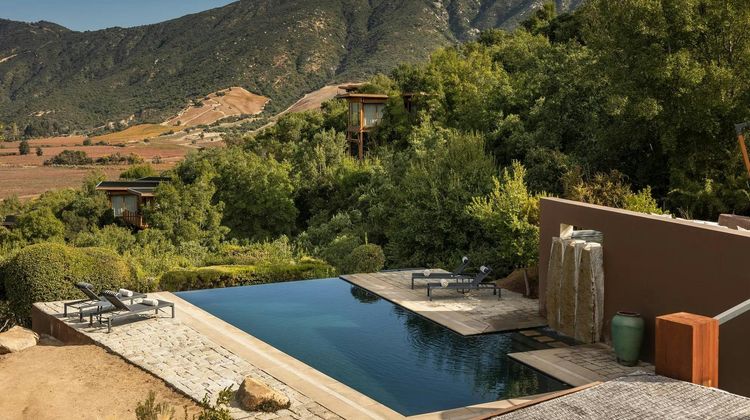 Lapostolle Residence Pool