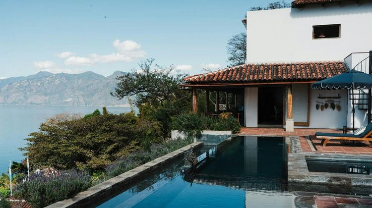 Hotel Casa Palopo Pool
