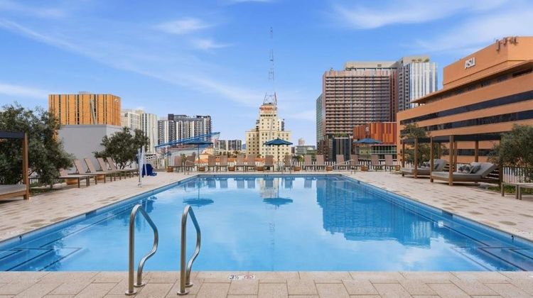 Placemakr Downtown Phoenix Pool