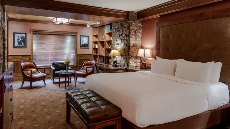Wyoming Inn of Jackson Hole Suite