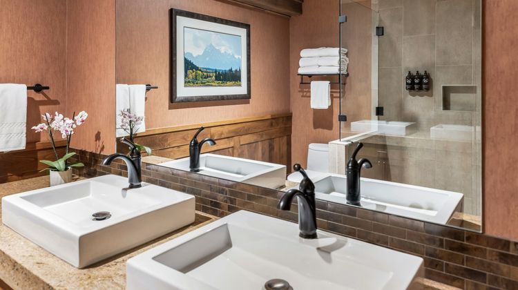 Wyoming Inn of Jackson Hole Suite