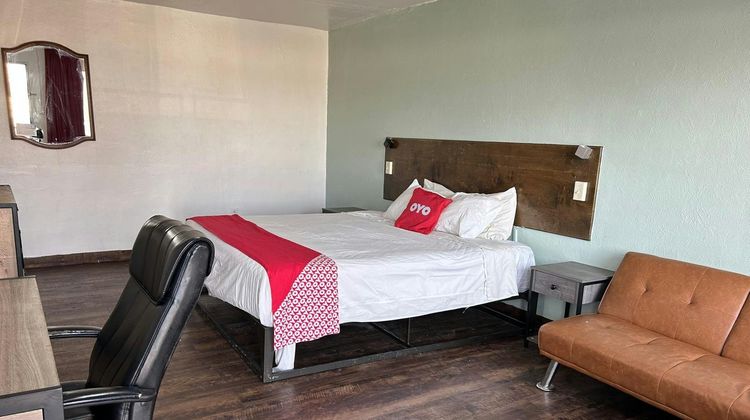 OYO Hotel Peoria IL I-74 Room