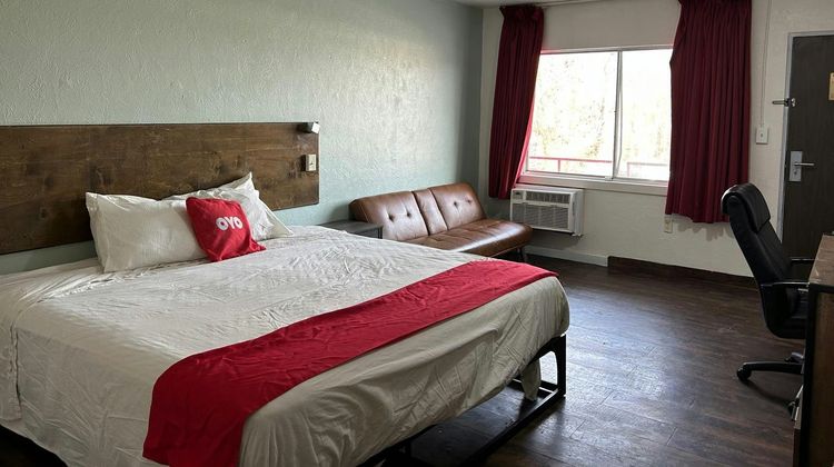 OYO Hotel Peoria IL I-74 Room