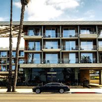 Shore Hotel