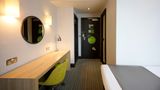 <b>Thistle Express Luton Room</b>. Images powered by <a href="https://www.leonardoworldwide.com/" title="Leonardo Worldwide" target="_blank">Leonardo</a>.