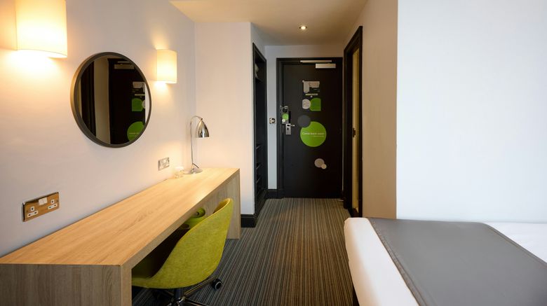 <b>Thistle Express Luton Room</b>. Images powered by <a href="https://www.leonardoworldwide.com/" title="Leonardo Worldwide" target="_blank">Leonardo</a>.