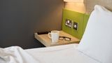 <b>Thistle Express Luton Room</b>. Images powered by <a href="https://www.leonardoworldwide.com/" title="Leonardo Worldwide" target="_blank">Leonardo</a>.