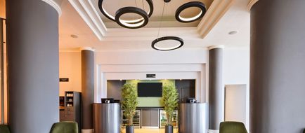 Thistle Express Luton Lobby