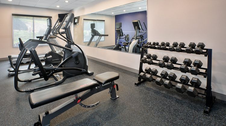 Holiday Inn Express Warren Health Club