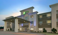 Holiday Inn Express & Suites Magnolia