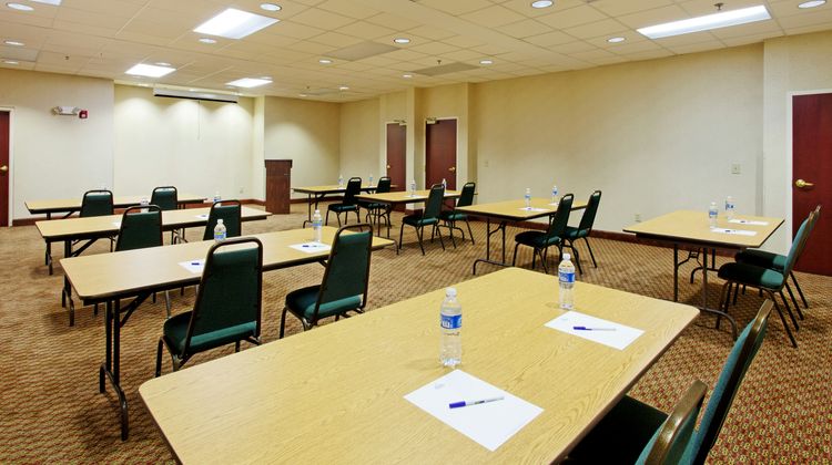 Holiday Inn Express & Suites Sylacauga Meeting