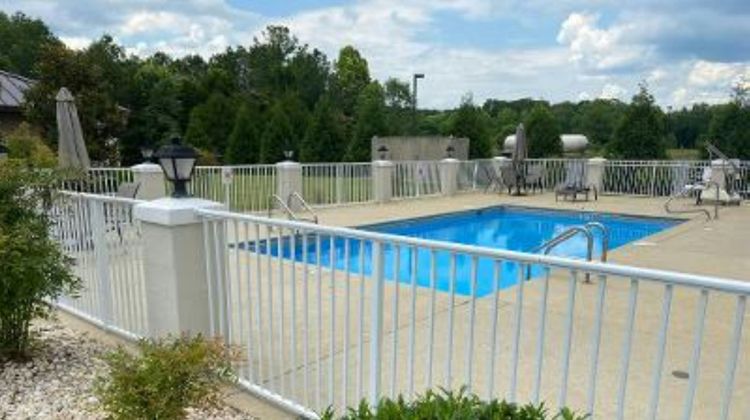 Holiday Inn Express & Suites Fort Payne Pool