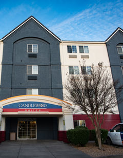 Candlewood Suites Airport