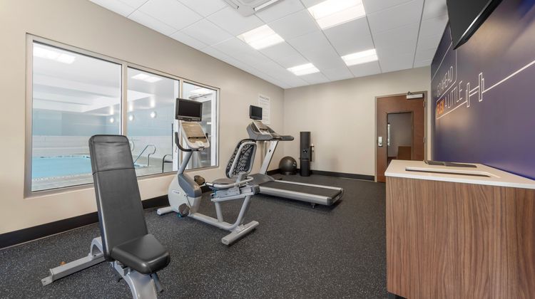 Holiday Inn Express/Stes Lancaster East Health Club