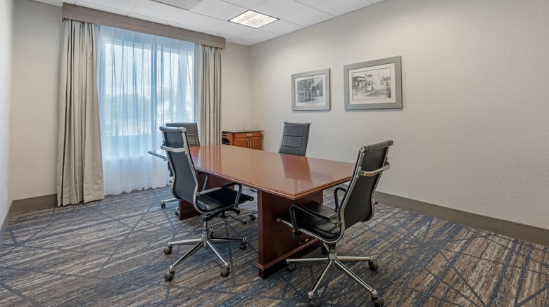 <b>Holiday Inn Express Hotel & Suites Meeting</b>. Images powered by <a href="https://www.leonardoworldwide.com/" title="Leonardo Worldwide" target="_blank">Leonardo</a>.