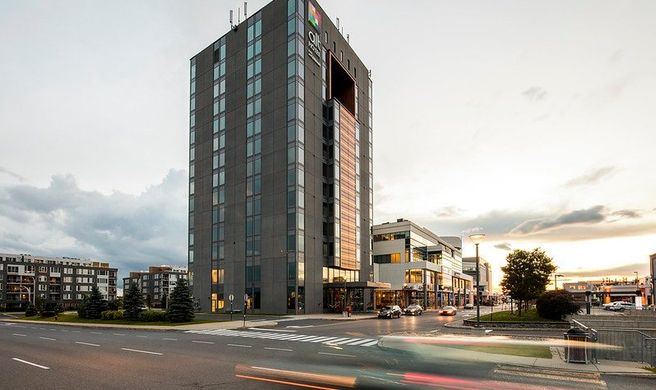 ALT Hotel Quartier DIX30 Exterior