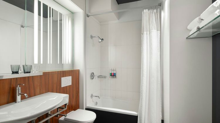 ALT Hotel Quartier DIX30 Room