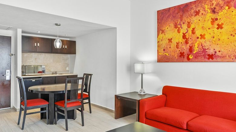 <b>Fiesta Inn Ciudad Obregon Suite</b>. Images powered by <a href="https://www.leonardoworldwide.com/" title="Leonardo Worldwide" target="_blank">Leonardo</a>.
