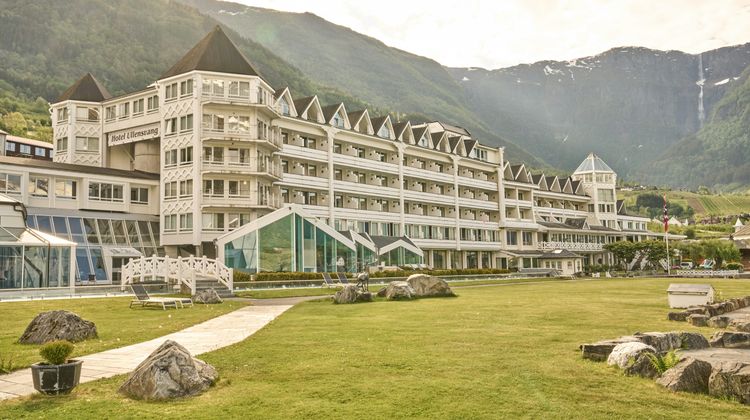Hotel Ullensvang Exterior