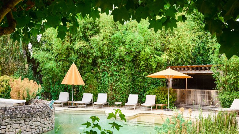 <b>Relais Bernard Loiseau Pool</b>. Images powered by <a href="https://www.leonardoworldwide.com/" title="Leonardo Worldwide" target="_blank">Leonardo</a>.
