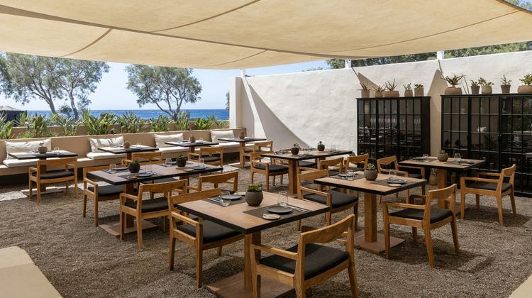 Hotel Istoria, Perivolos Beach Restaurant