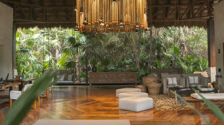 <b>Chable Maroma Lobby</b>. Images powered by <a href="https://www.leonardoworldwide.com/" title="Leonardo Worldwide" target="_blank">Leonardo</a>.