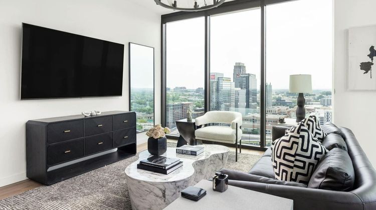 Emmi Midtown Room