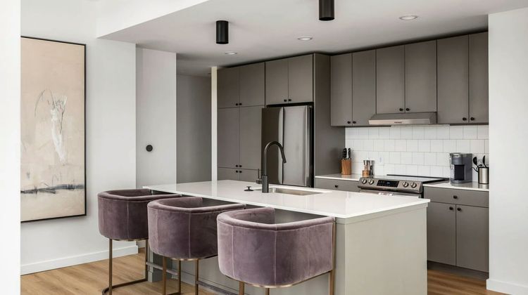 Emmi Midtown Room