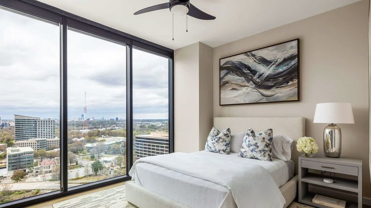 Emmi Midtown Room
