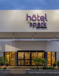 Spark by Hilton Montreal Brossard