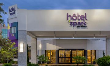 Spark by Hilton Montreal Brossard