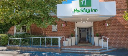 Holiday Inn Basingstoke Exterior