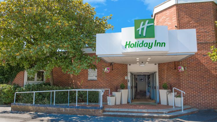 Holiday Inn Basingstoke Exterior