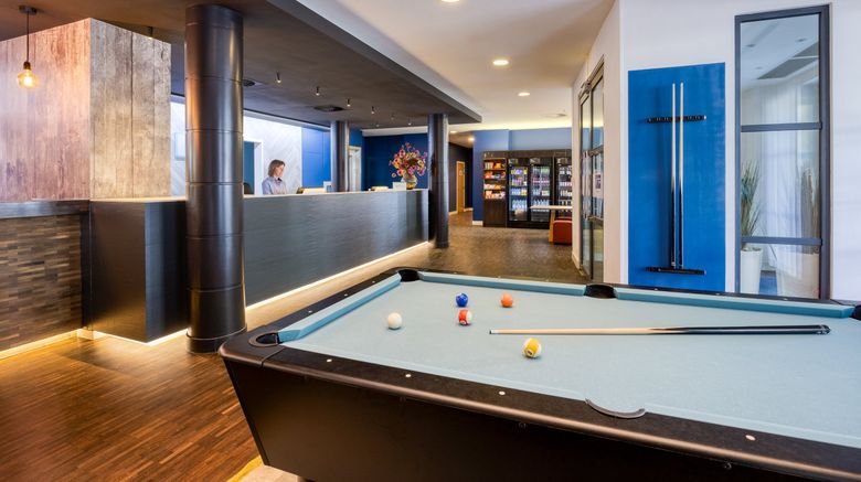 <b>Holiday Inn Express Hasselt Lobby</b>. Images powered by <a href="https://www.leonardoworldwide.com/" title="Leonardo Worldwide" target="_blank">Leonardo</a>.