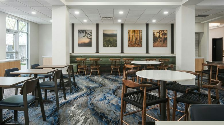 <b>Fairfield Inn & Suites Cleveland Restaurant</b>. Images powered by <a href="https://www.leonardoworldwide.com/" title="Leonardo Worldwide" target="_blank">Leonardo</a>.