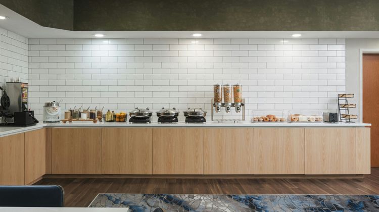 Fairfield Inn & Suites Cleveland Restaurant
