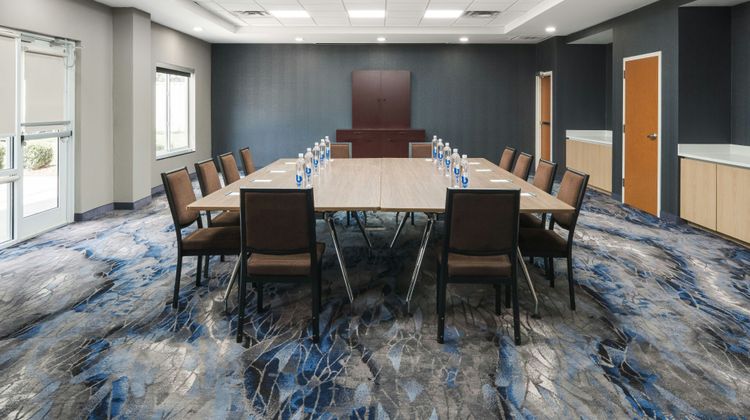 Fairfield Inn & Suites Cleveland Meeting