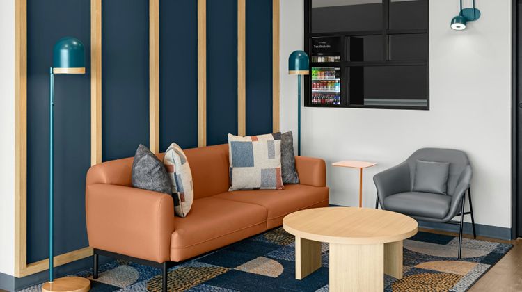 StudioRes by Marriott Fayetteville West Lobby