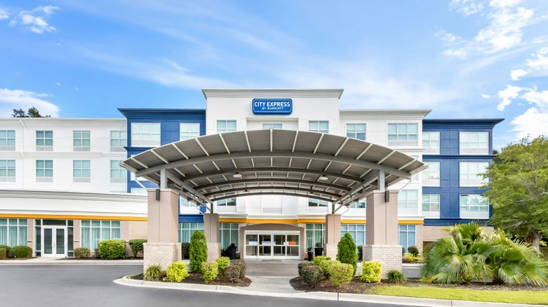 <b>City Express by Marriott Pooler Savannah Exterior</b>. Images powered by <a href="https://www.leonardoworldwide.com/" title="Leonardo Worldwide" target="_blank">Leonardo</a>.