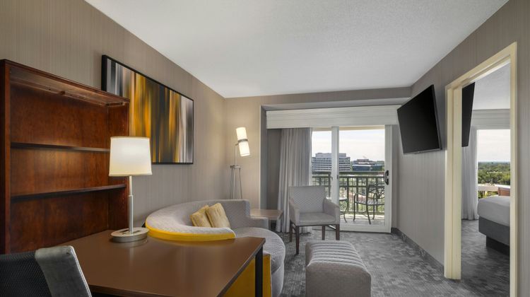 Courtyard by Marriott Tysons Corner Room
